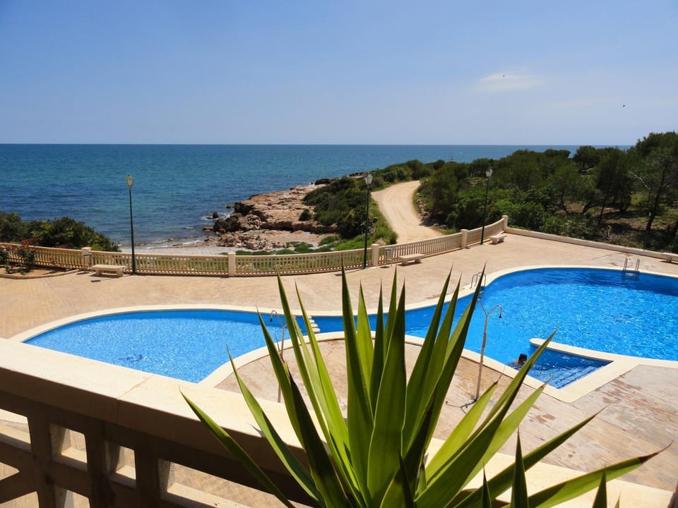 Balcony/Terrace, Garden view, Landmark view, Mountain view, Pool view, Sea view