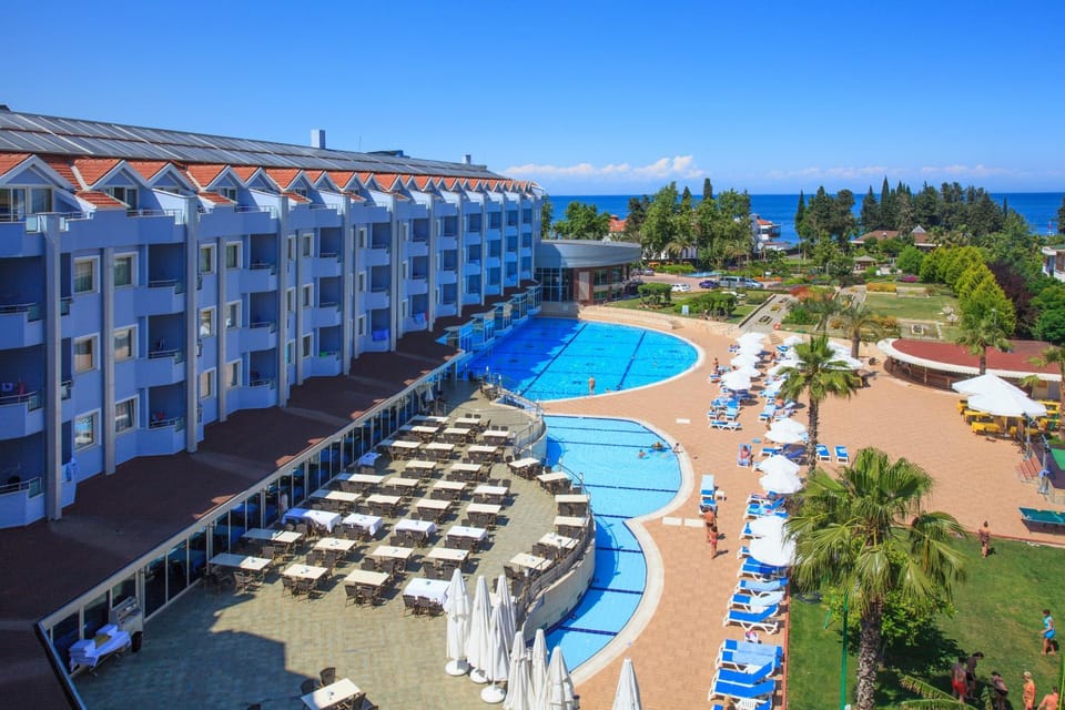 Swimming pool, Swimming pool