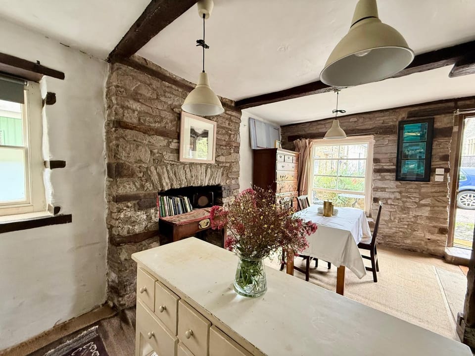 Half Moon House Apartment in Hay-on-Wye