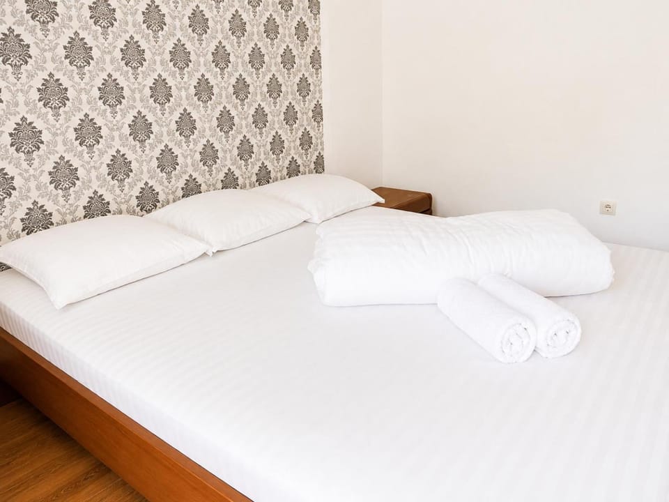 Pensiunea Hanzu Darius Farm Stay in Romania