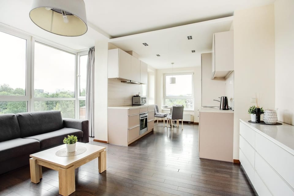 Kitchen or kitchenette, Living room, Seating area, Dining area
