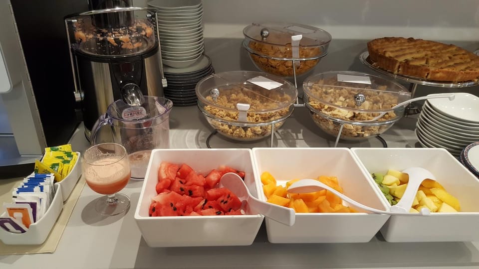 Continental breakfast, Buffet breakfast, Italian breakfast, English/Irish breakfast