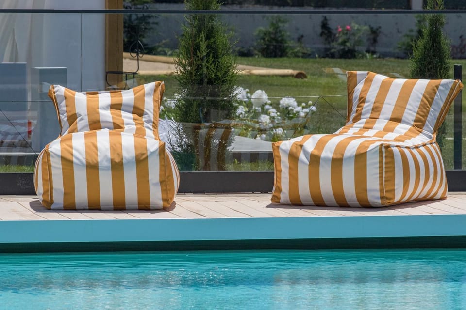 Garden, Swimming pool, sunbed
