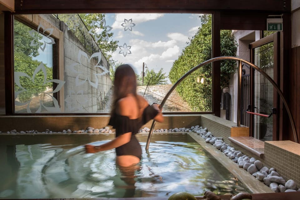 Hot Tub, Swimming pool, Swimming pool