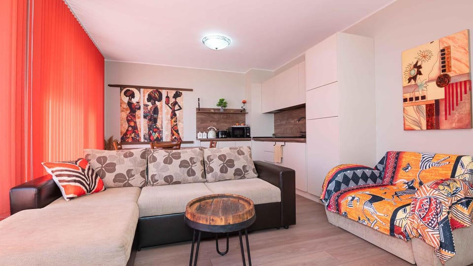 Living room, Decorative detail, Seating area, Dining area