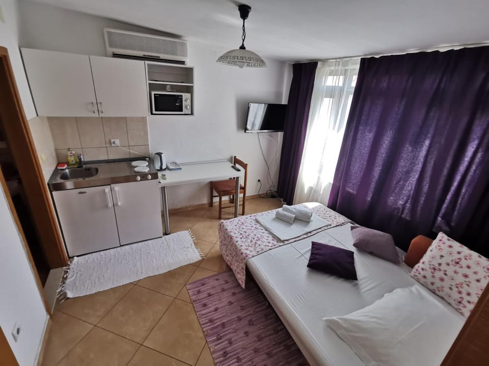Living room, City view