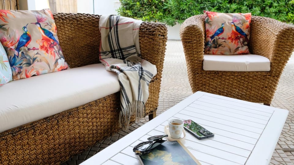 Garden, furniture