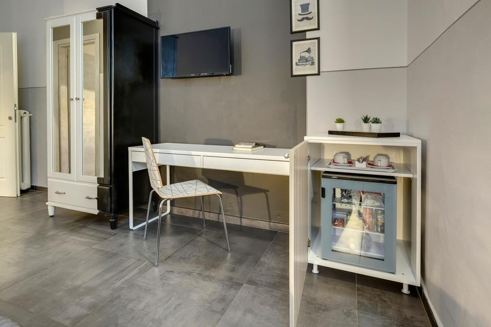 TV and multimedia, Coffee/tea facilities, Non alcoholic drinks
