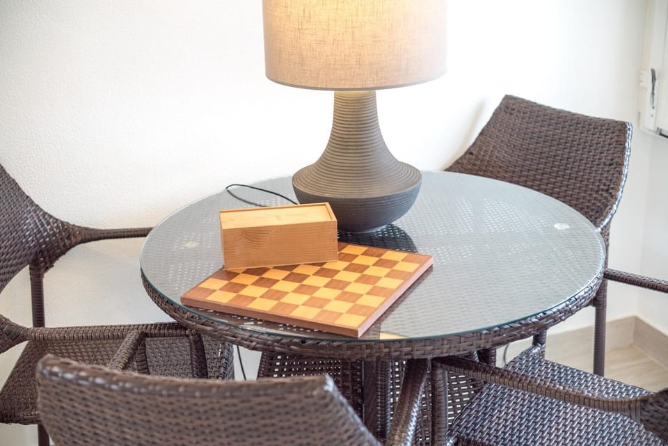 Decorative detail, Dining area
