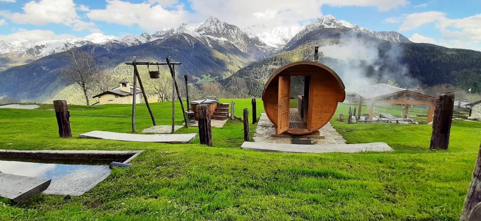 Day, Natural landscape, Garden, Sauna, Garden view, Mountain view, Open Air Bath