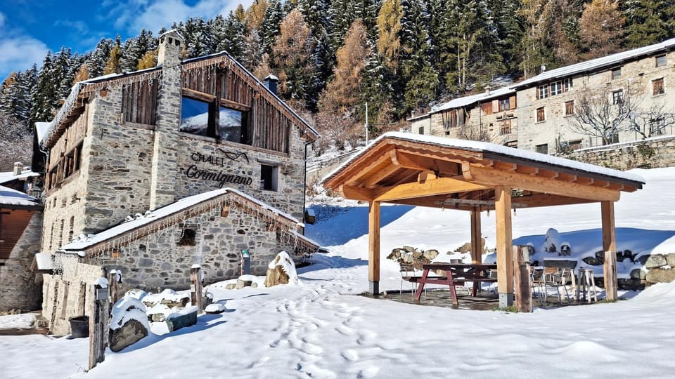 Natural landscape, Winter, Inner courtyard view