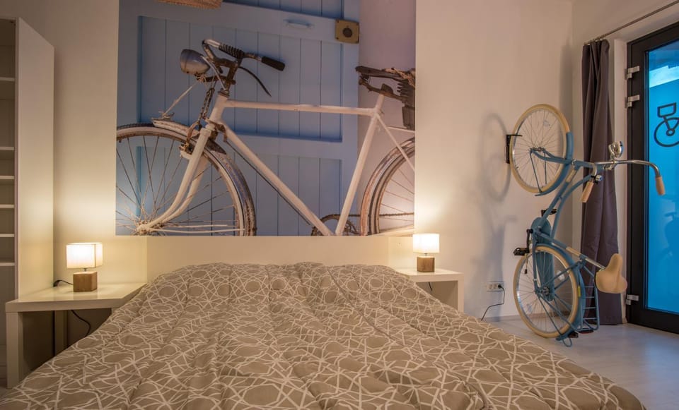 Decorative detail, Bedroom