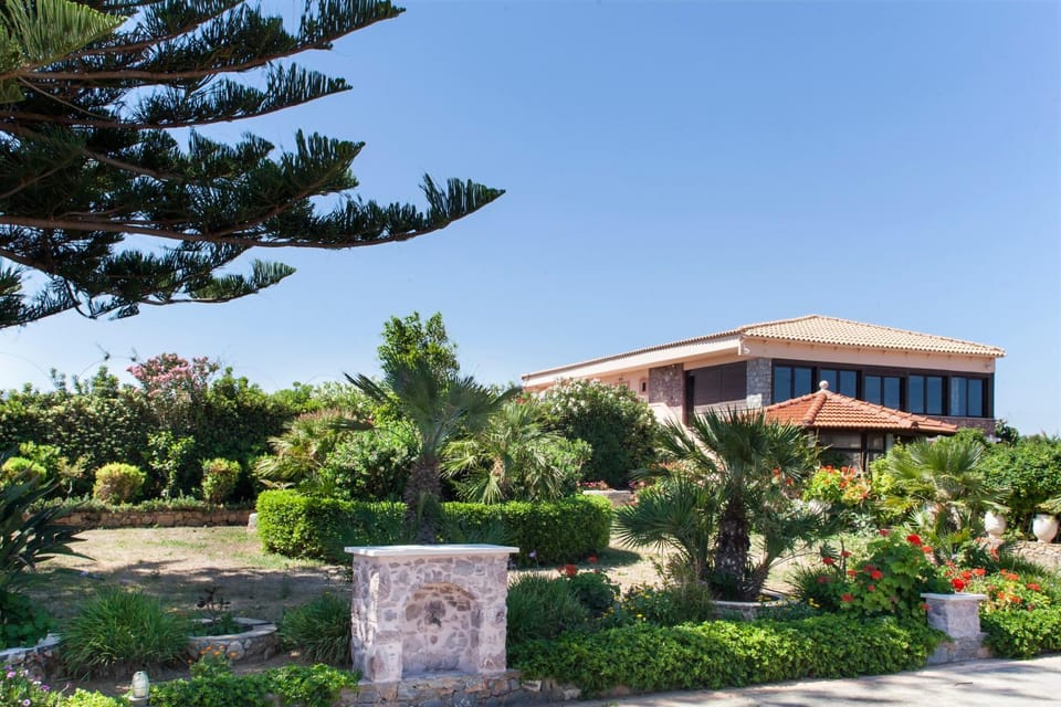 Day, Garden, On site, Area and facilities