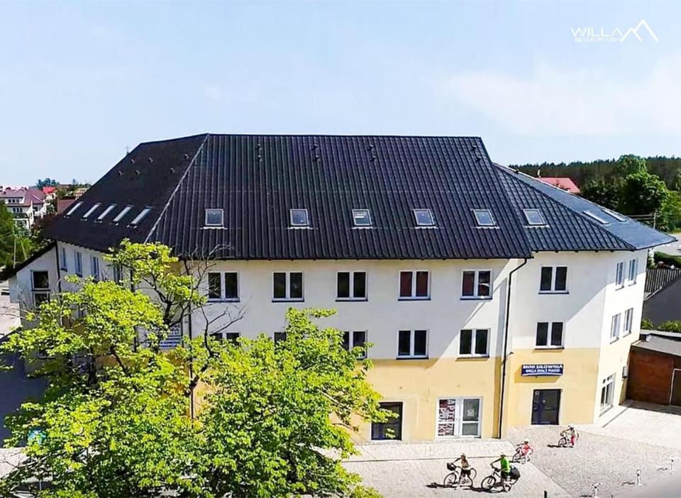 Property building, Off site, City view, Landmark view, Street view, Location