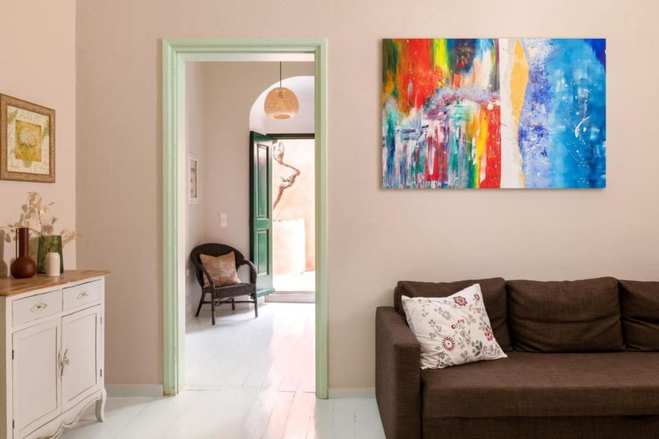 Living room, Decorative detail, Seating area