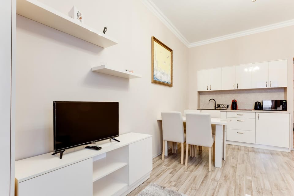 TV and multimedia, Dining area