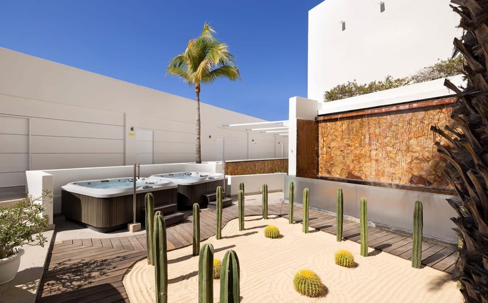 Garden, Hot Tub, Spa and wellness centre/facilities