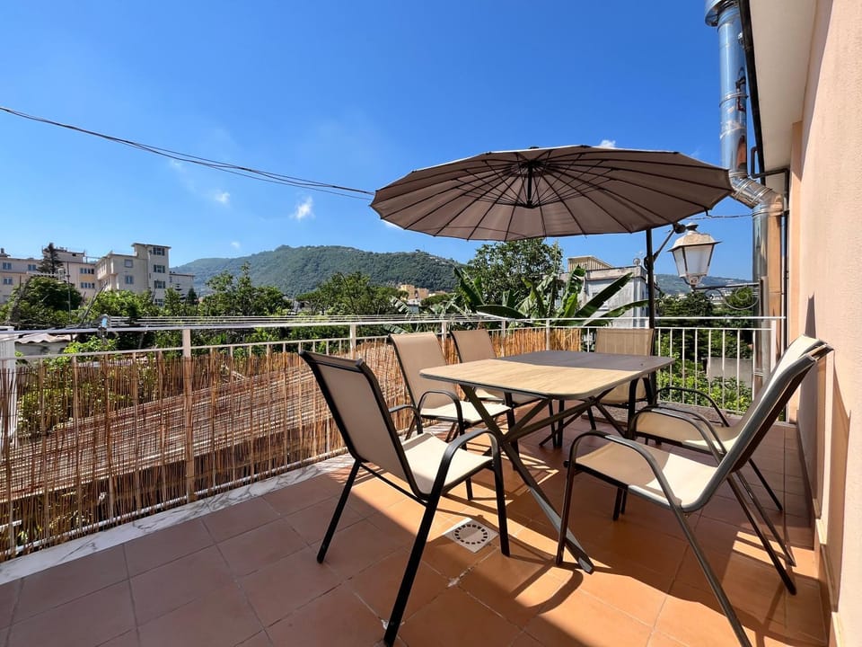 Day, Natural landscape, View (from property/room), Balcony/Terrace, Dining area, Mountain view