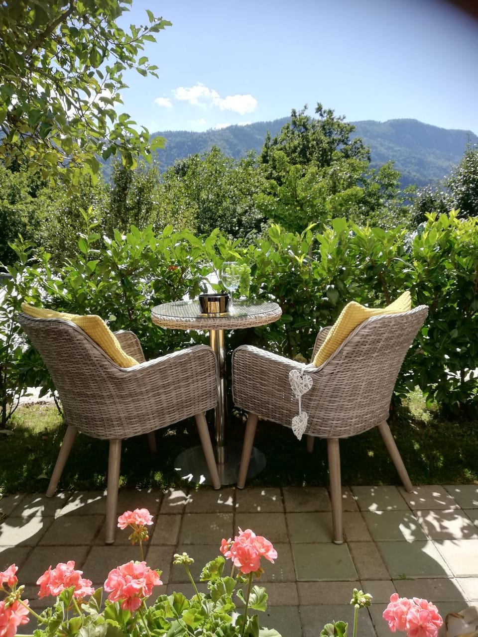 Patio, View (from property/room), Garden view, Mountain view