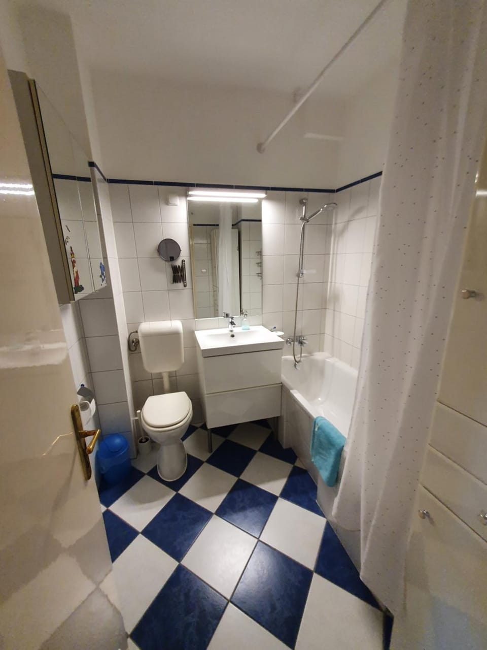 Toilet, Bathroom, Bath