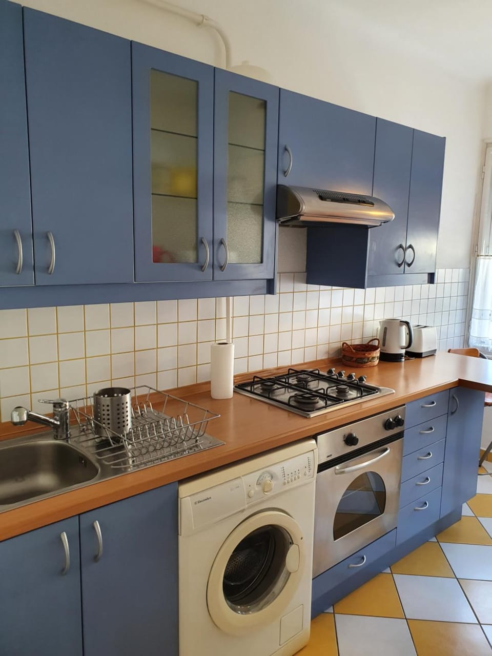 Kitchen or kitchenette, minibar, pet friendly, toaster, washing machine