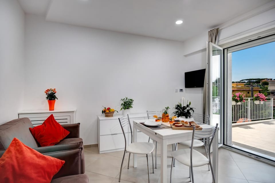 TV and multimedia, Kitchen or kitchenette, Living room