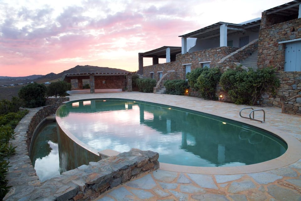 Property building, Swimming pool, Swimming pool