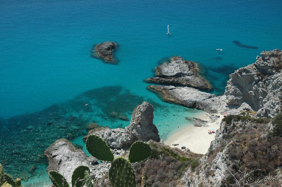 Nearby landmark, Natural landscape, Beach
