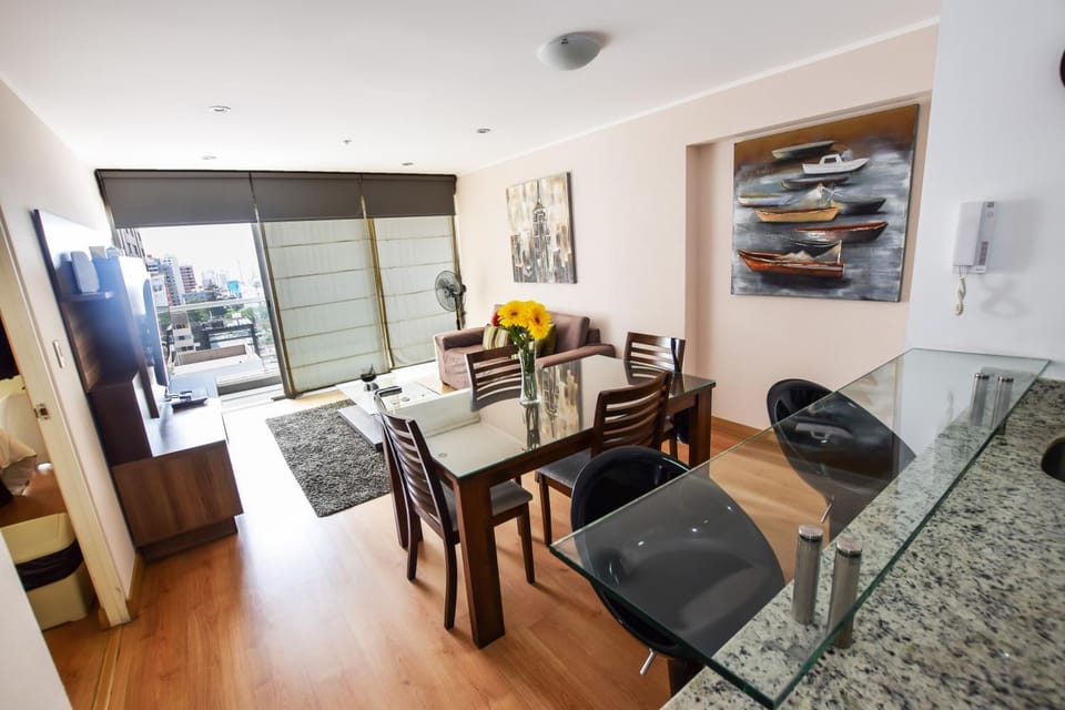 Living room, Seating area, Dining area