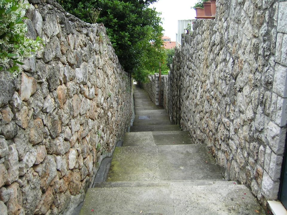 Facade/entrance, Neighbourhood, Hiking