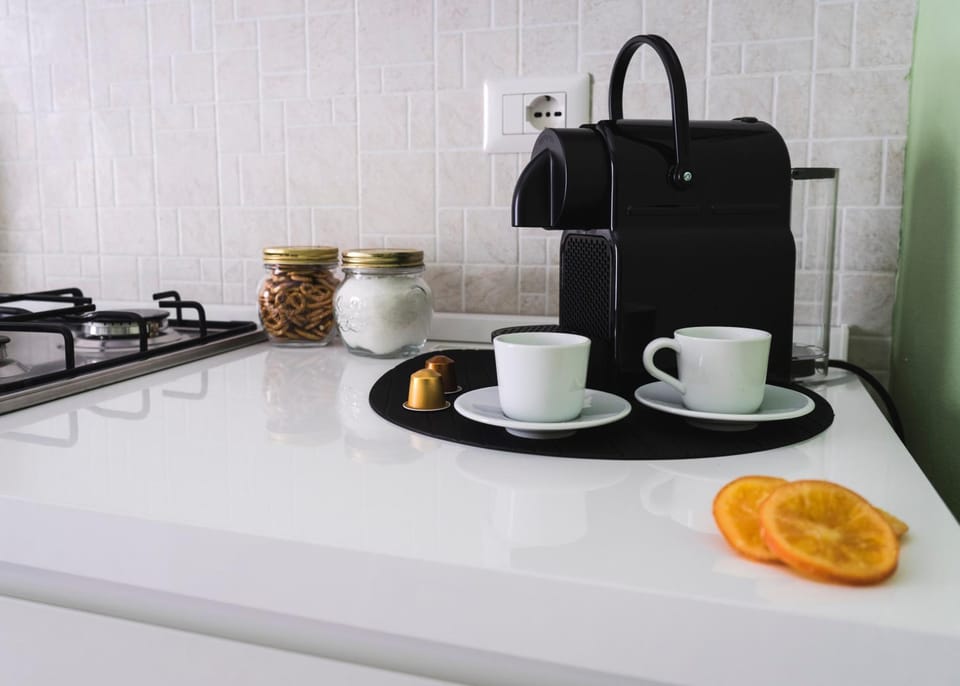 Coffee/tea facilities, Communal kitchen
