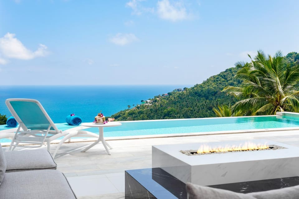 Sea view, Swimming pool, flat iron