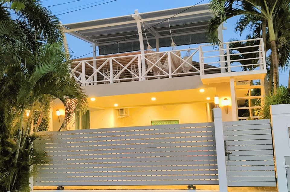 Leelawadee Pool Villa BBQ&Pool party Villa in Chon Buri Changwat