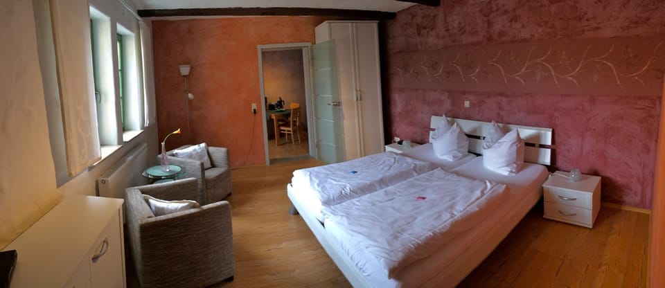 Bed, Seating area, Bedroom