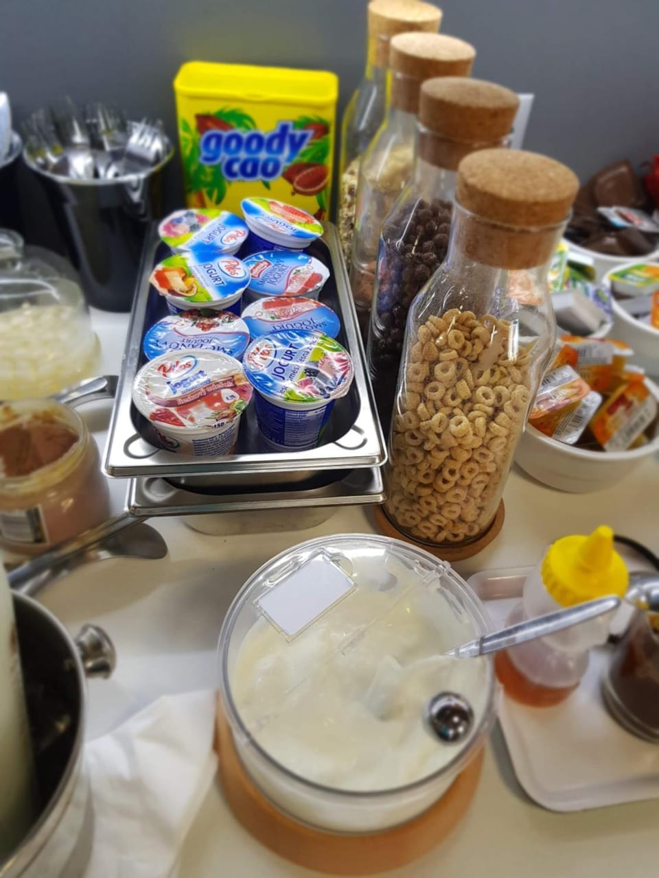 Food and drinks, Food, Breakfast, Continental breakfast, Buffet breakfast