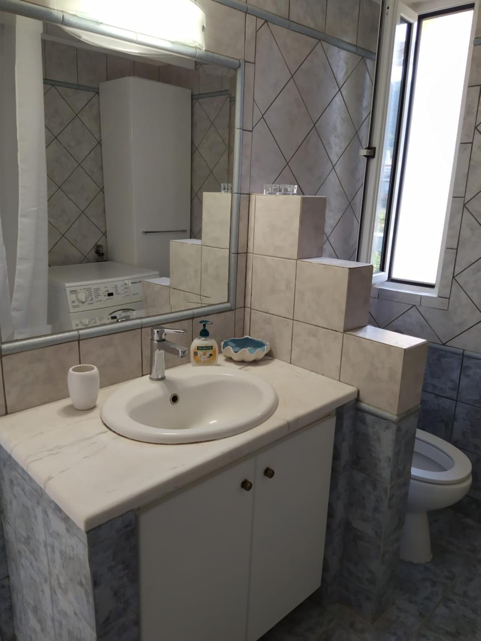 Bathroom, Bath