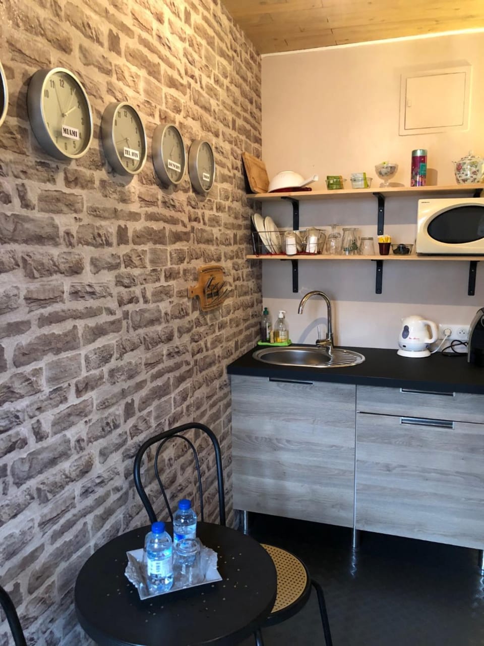 Coffee/tea facilities, Kitchen or kitchenette