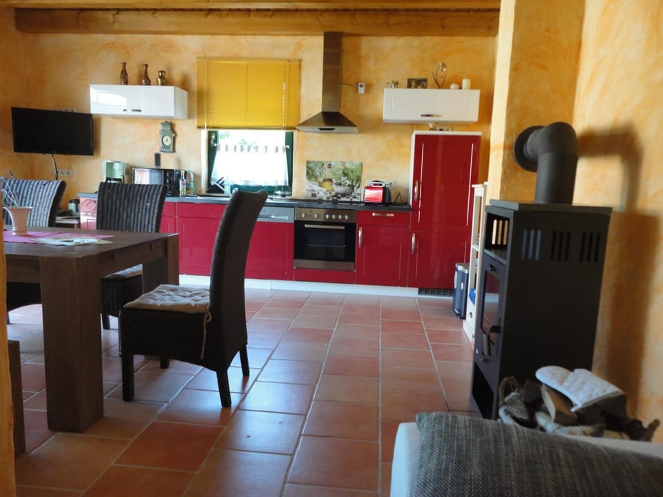 Kitchen or kitchenette, Quiet street view