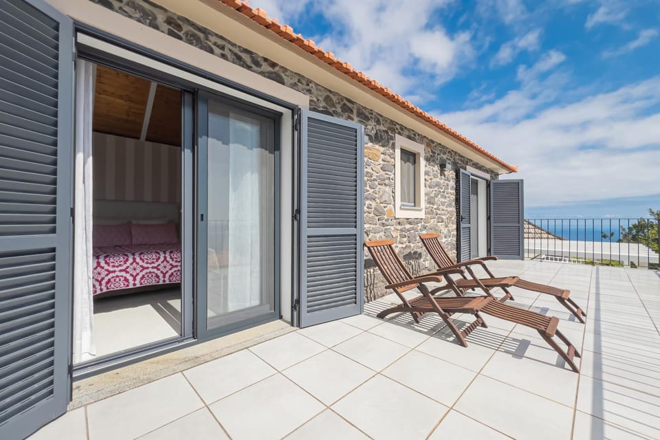 Natural landscape, View (from property/room), Balcony/Terrace, Sea view, sunbed