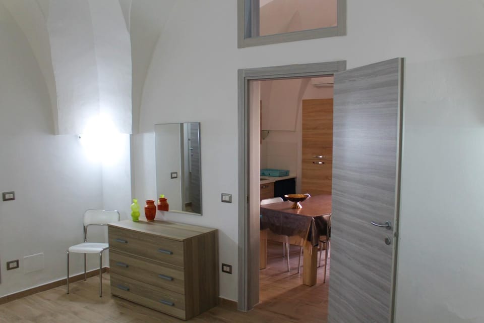 Communal lounge/ TV room, Kitchen or kitchenette, Communal kitchen