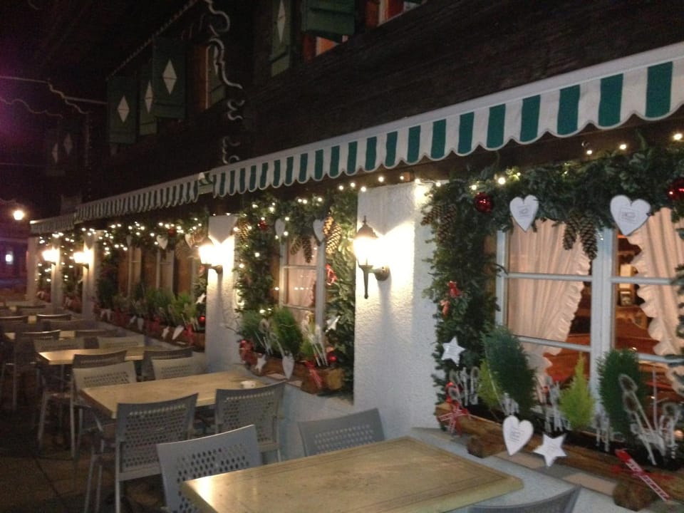 Facade/entrance, Balcony/Terrace