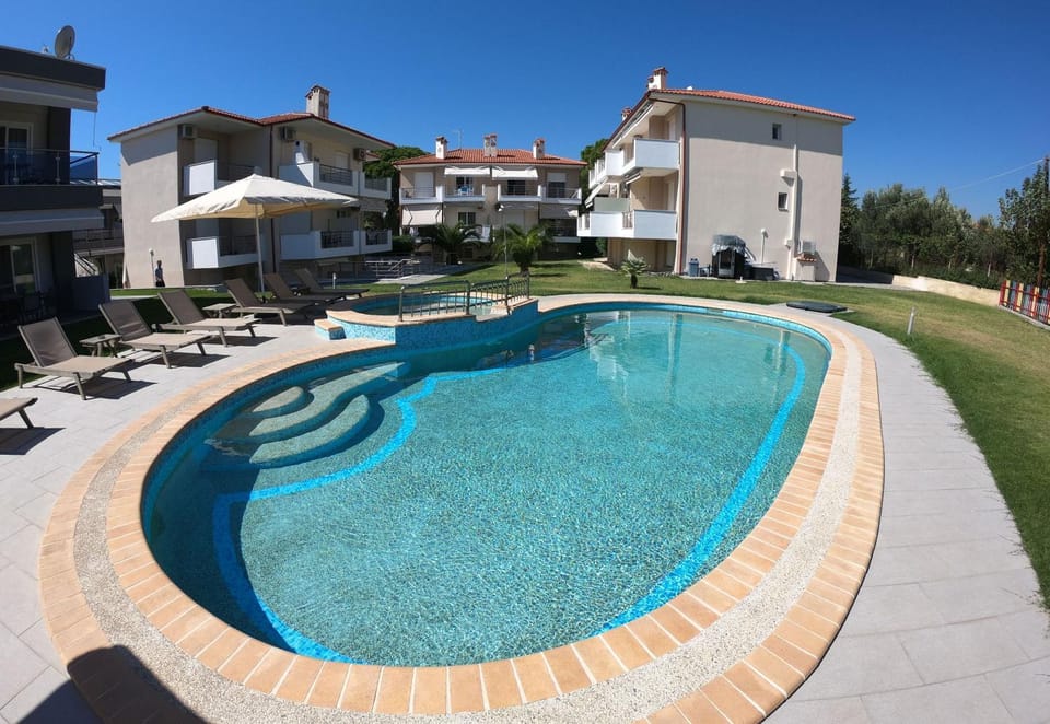 Garden, Pool view, Swimming pool, Swimming pool