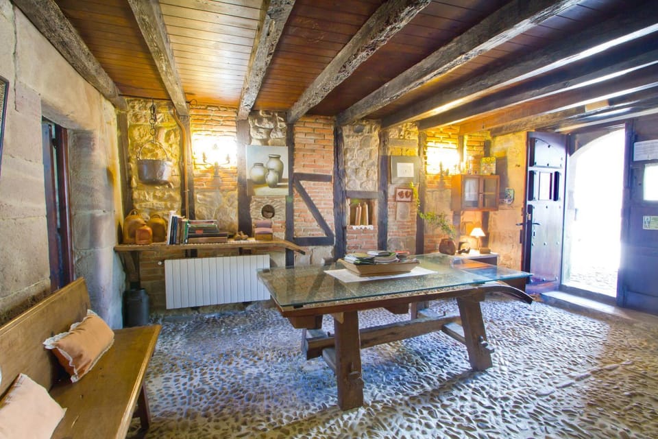 Communal lounge/ TV room, Communal kitchen