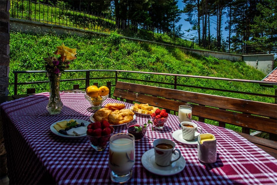 Ваканционна къща ,,Родопски уют " House in Decentralized Administration of Macedonia and Thrace