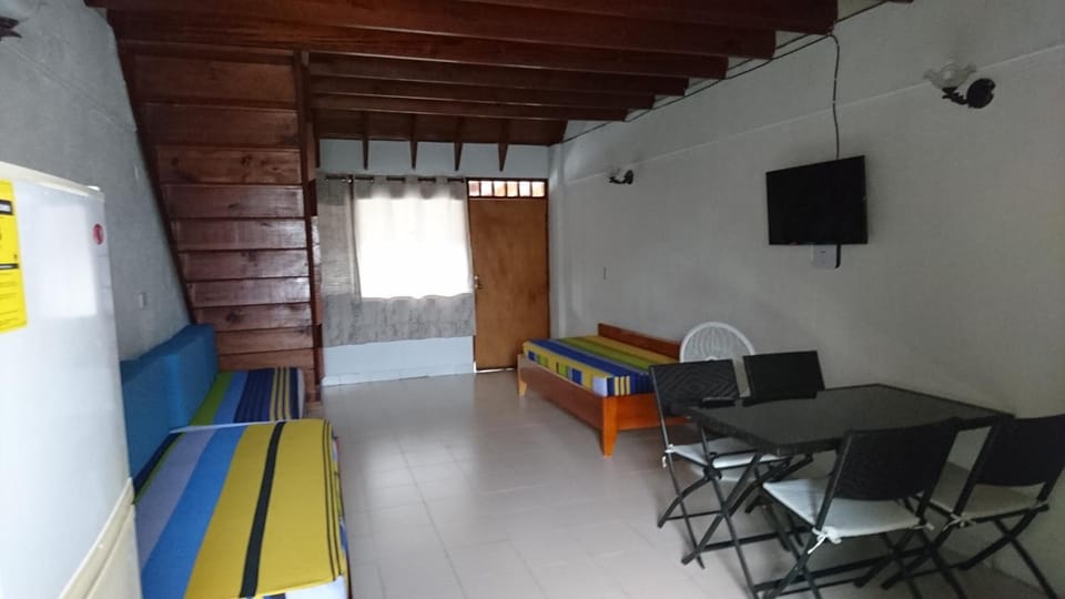 TV and multimedia, Living room, Dining area, Bedroom
