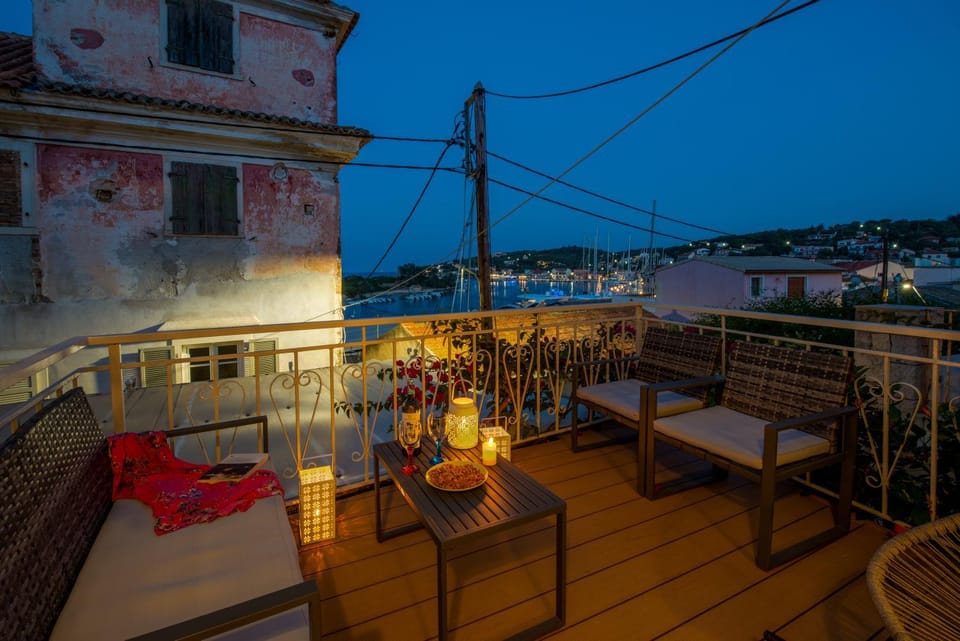 Balcony/Terrace, Balcony/Terrace