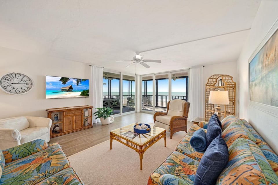 Atrium #304 House in Sanibel Island