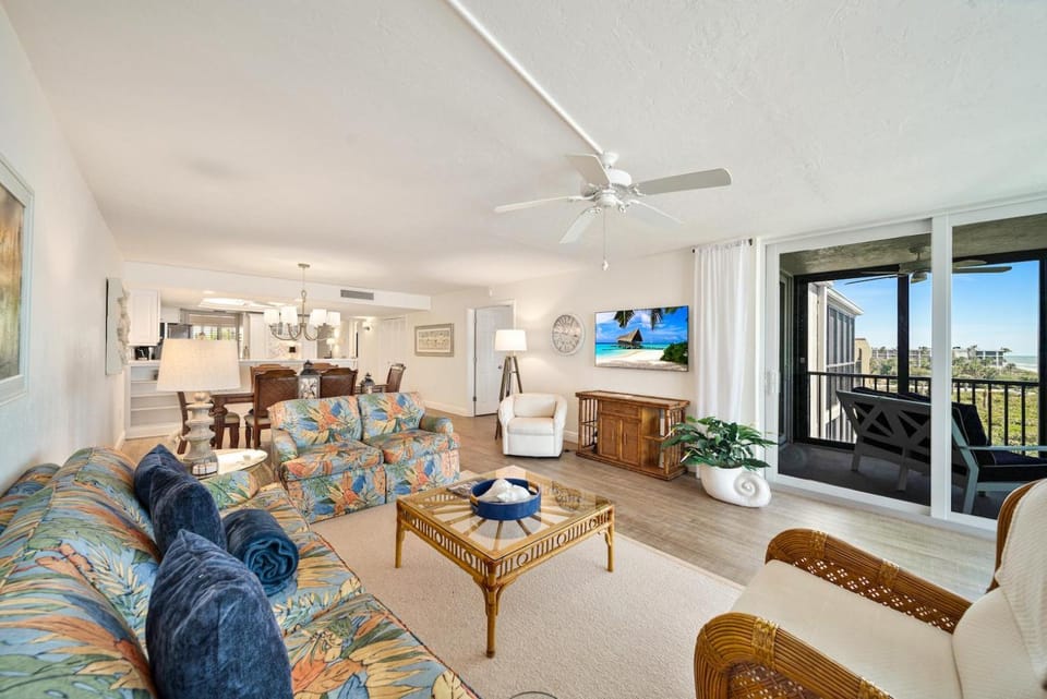 Atrium #304 House in Sanibel Island
