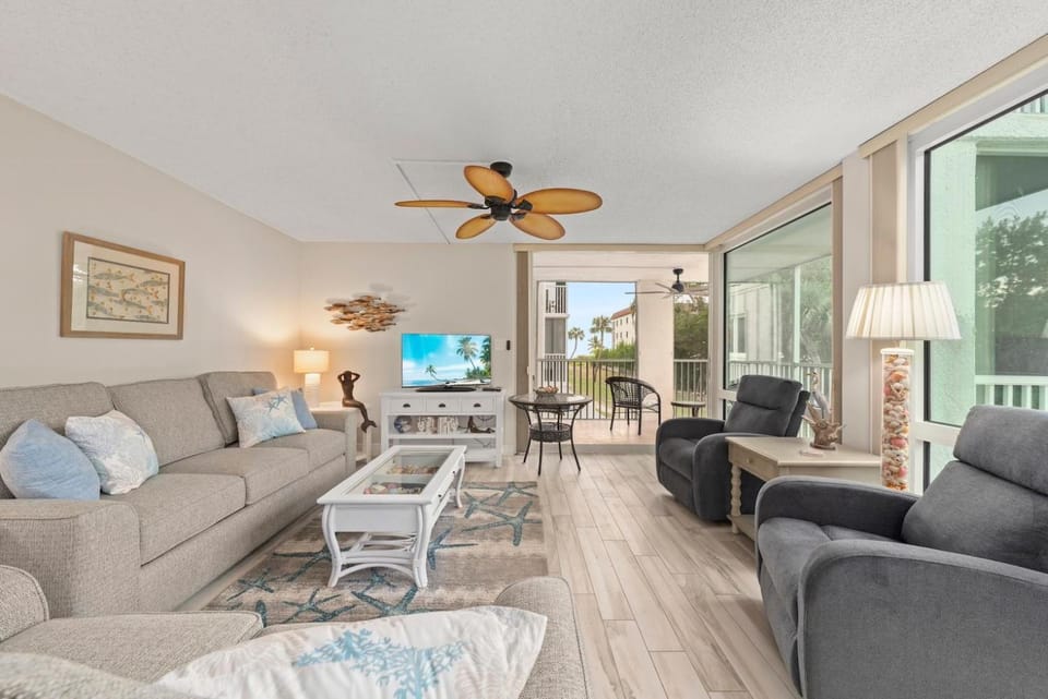 Island Beach Club #220B House in Sanibel Island