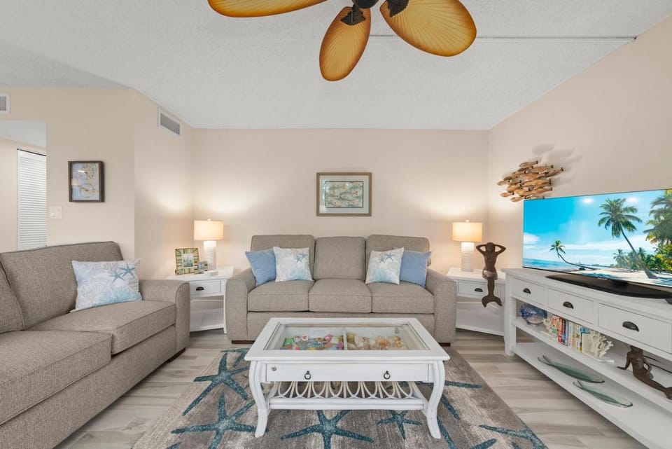 Island Beach Club #220B House in Sanibel Island